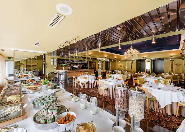 Western Готель